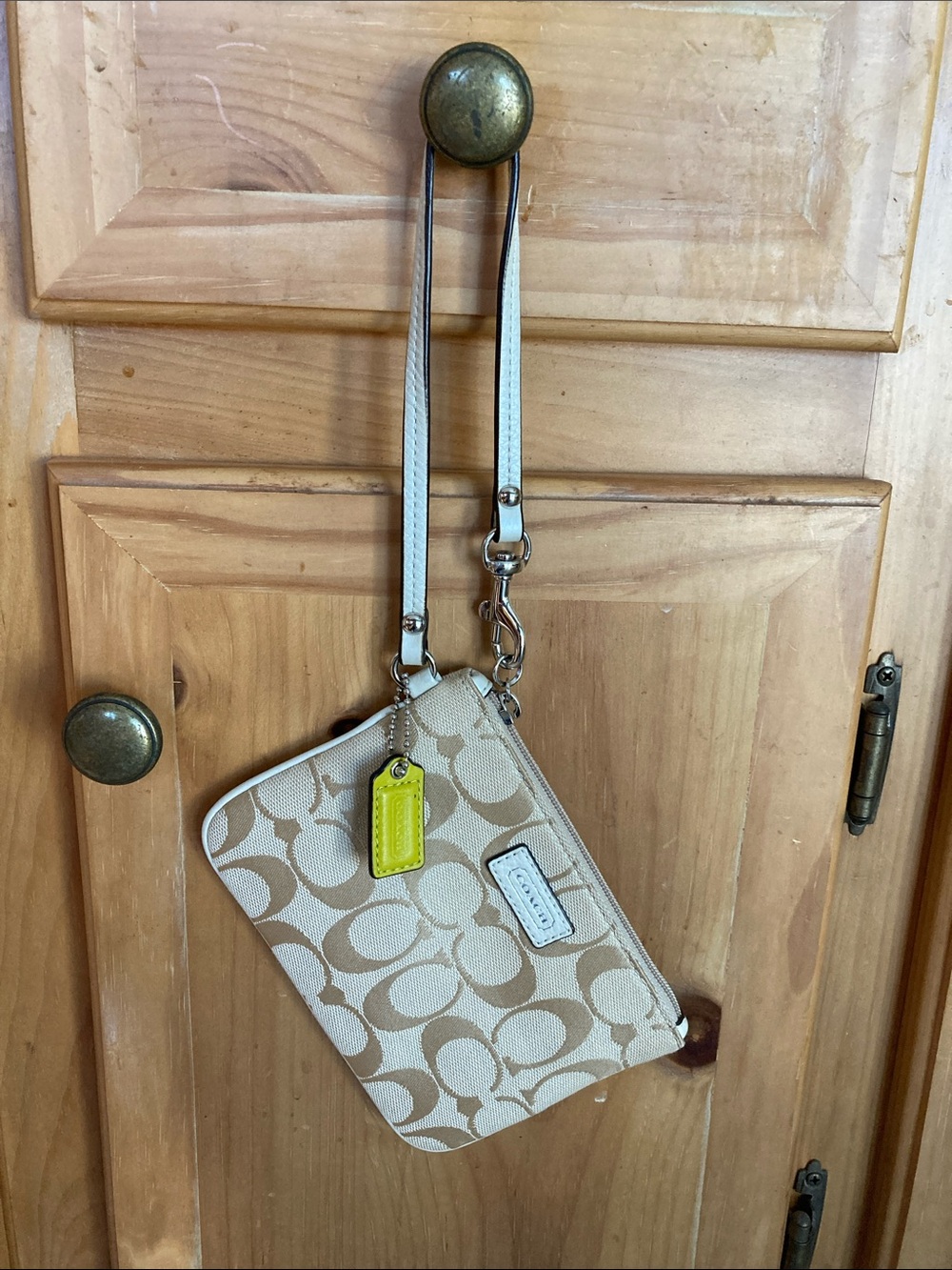 Coach Beige Signature Canvas Wristlet with Yellow Tag - Picture 1 of 6